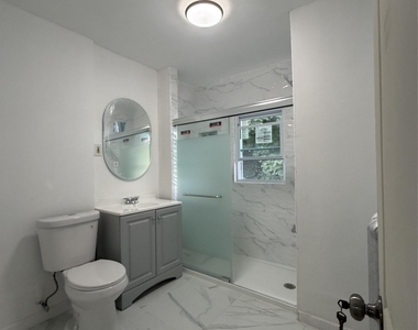 18640 Murdock Avenue - Photo Thumbnail 5