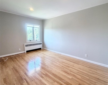 821 Channel Road - Photo Thumbnail 13