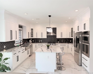 16 Eden Lane - Photo Thumbnail 8