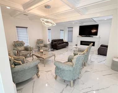16 Eden Lane - Photo Thumbnail 5
