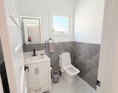 16 Eden Lane - Photo Thumbnail 9