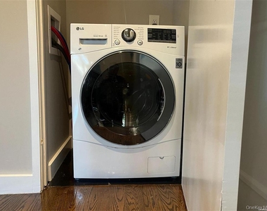643 Chestnut Street - Photo Thumbnail 8