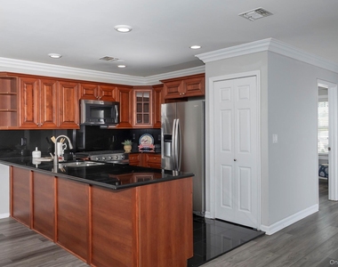 126 Horizon View Drive - Photo Thumbnail 1