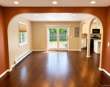 23 Ginny Lane - Photo Thumbnail 11