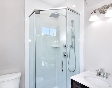142 Second Avenue - Photo Thumbnail 8