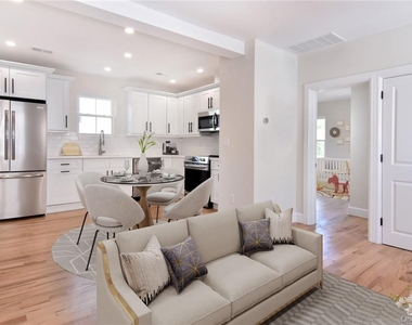 142 Second Avenue - Photo Thumbnail 3