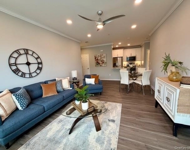 1 Charles Pond Drive - Photo Thumbnail 7