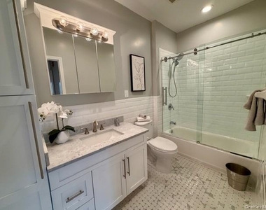 1 Charles Pond Drive - Photo Thumbnail 9