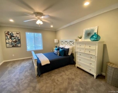24 Country Club Drive - Photo Thumbnail 6