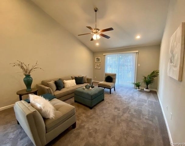 24 Country Club Drive - Photo Thumbnail 7