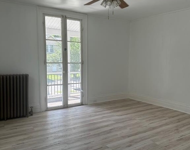 81 Carroll Street - Photo Thumbnail 7