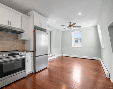 33 Central Drive - Photo Thumbnail 6