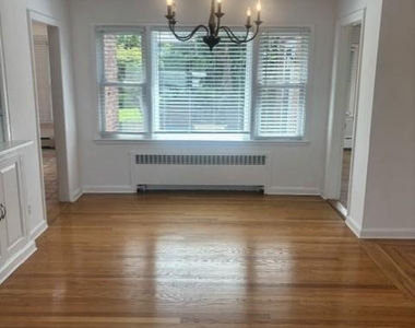 126 Hillside Avenue - Photo Thumbnail 4