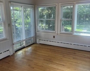 126 Hillside Avenue - Photo Thumbnail 2