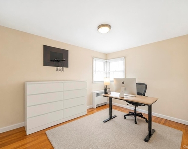 5 Tyler Avenue - Photo Thumbnail 15
