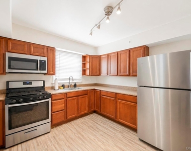 5 Tyler Avenue - Photo Thumbnail 10