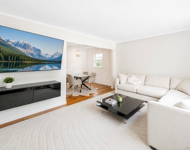 5 Tyler Avenue - Photo Thumbnail 3