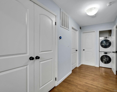 186 Midland Avenue - Photo Thumbnail 13