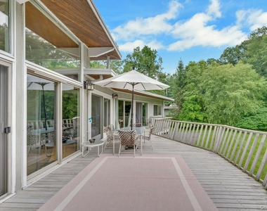 107 Holly Place - Photo Thumbnail 25