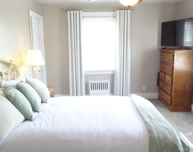 221 Grand Avenue - Photo Thumbnail 5