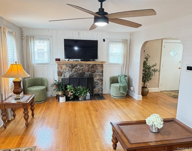 221 Grand Avenue - Photo Thumbnail 20