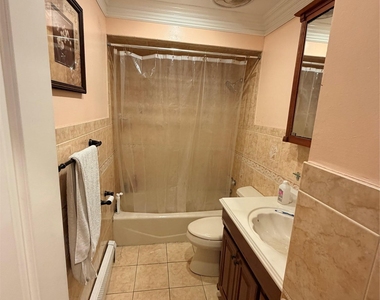 364 Lockwood Drive - Photo Thumbnail 8