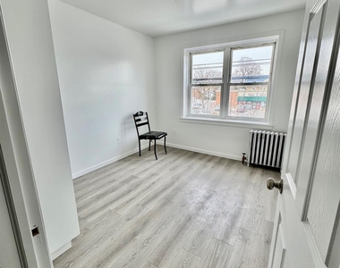 320 Jericho Turnpike - Photo Thumbnail 6