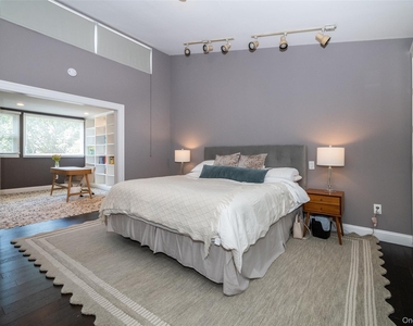 17 Edgewood Avenue - Photo Thumbnail 30
