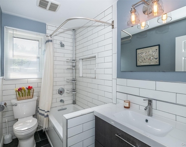 17 Edgewood Avenue - Photo Thumbnail 20