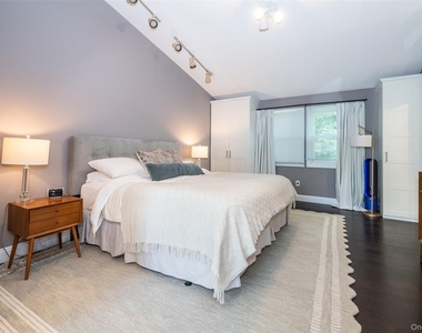 17 Edgewood Avenue - Photo Thumbnail 29