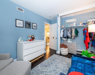 17 Edgewood Avenue - Photo Thumbnail 17