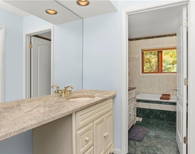 4 Pinewood Circle - Photo Thumbnail 13