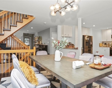 4 Pinewood Circle - Photo Thumbnail 4