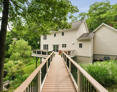 131 Ice Pond Road - Photo Thumbnail 4