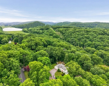 131 Ice Pond Road - Photo Thumbnail 12