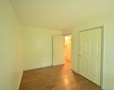 217 1st Street - Photo Thumbnail 10