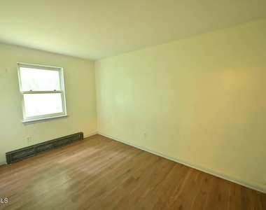 217 1st Street - Photo Thumbnail 9