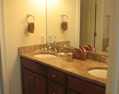 4 Outlook Avenue - Photo Thumbnail 4