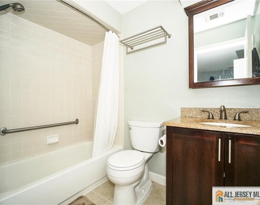 39 Lear Court - Photo Thumbnail 7