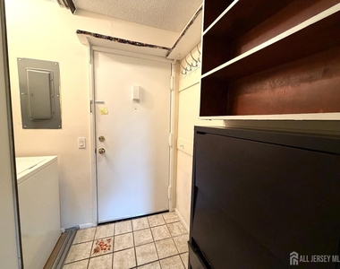 278 Crosse Drive - Photo Thumbnail 10