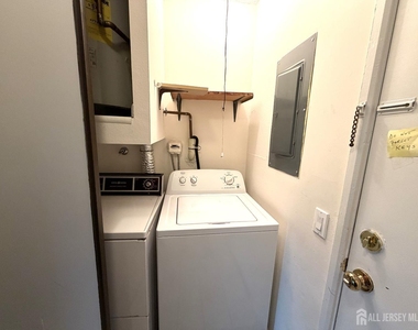 278 Crosse Drive - Photo Thumbnail 15