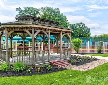 278 Crosse Drive - Photo Thumbnail 21