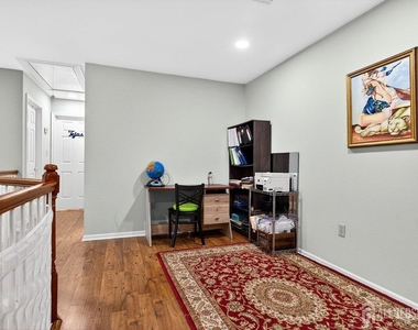 64 Ashford Drive - Photo Thumbnail 20