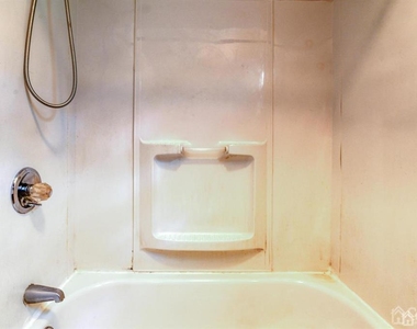 22 Baker Drive - Photo Thumbnail 5