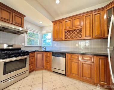 69 Mercer Street - Photo Thumbnail 3