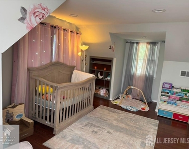 329 Ford Ave Avenue - Photo Thumbnail 16