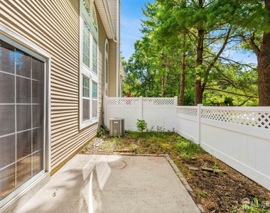 16 Lee Court - Photo Thumbnail 41