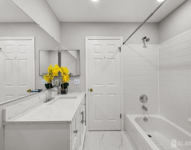 16 Lee Court - Photo Thumbnail 34