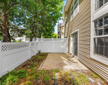 16 Lee Court - Photo Thumbnail 40