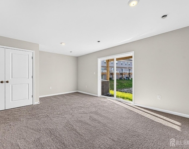 120 Essex Drive - Photo Thumbnail 2